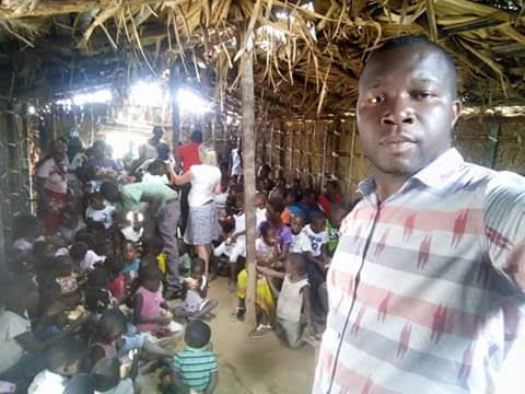 Imagem de Diplomata Civil Humanitário Capelão Amilcar Nhacudime em missão humanitária em Moçambique - Projeto Real Missão