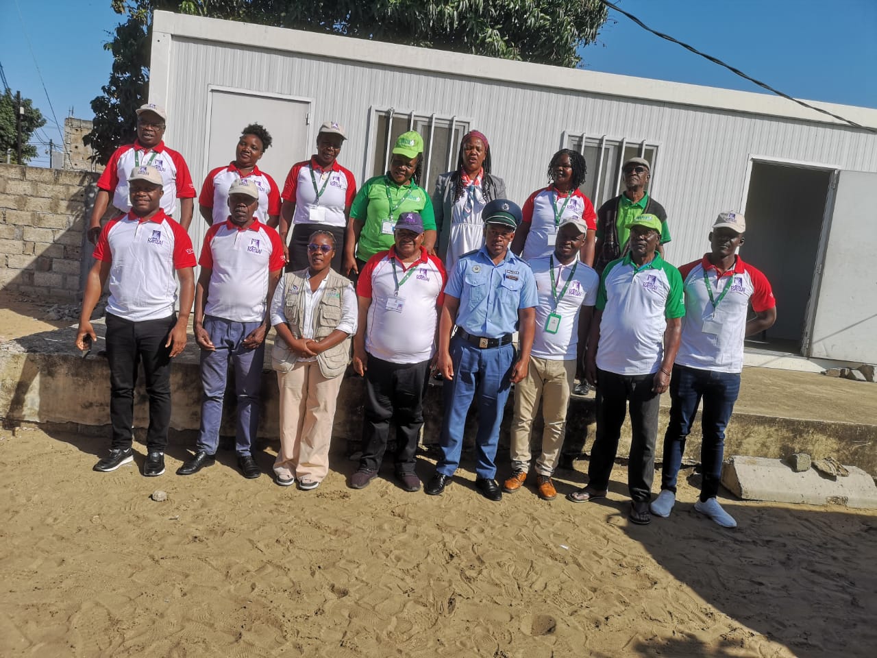 Imagem de Diplomata Civil Humanitário Capelão Amilcar Nhacudime em missão humanitária em Moçambique - Projeto Real Missão