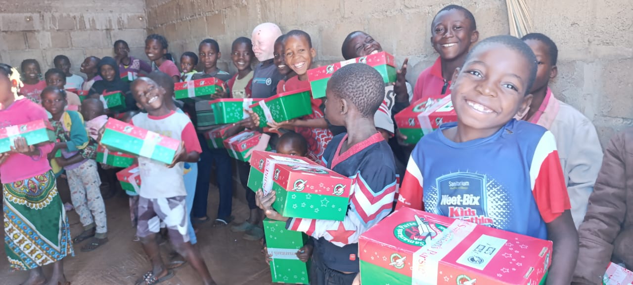 Imagem de Diplomata Civil Humanitário Capelão Amilcar Nhacudime em missão humanitária em Moçambique - Projeto Real Missão
