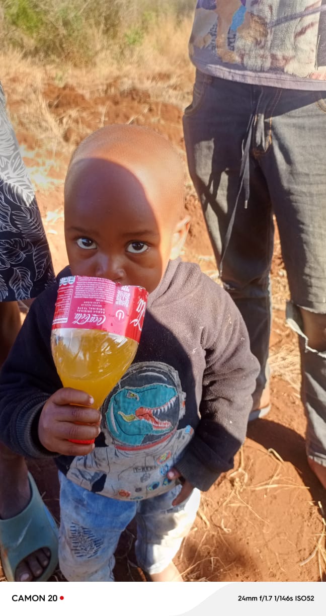 Imagem de Diplomata Civil Humanitário Capelão Amilcar Nhacudime em missão humanitária em Moçambique - Projeto Real Missão