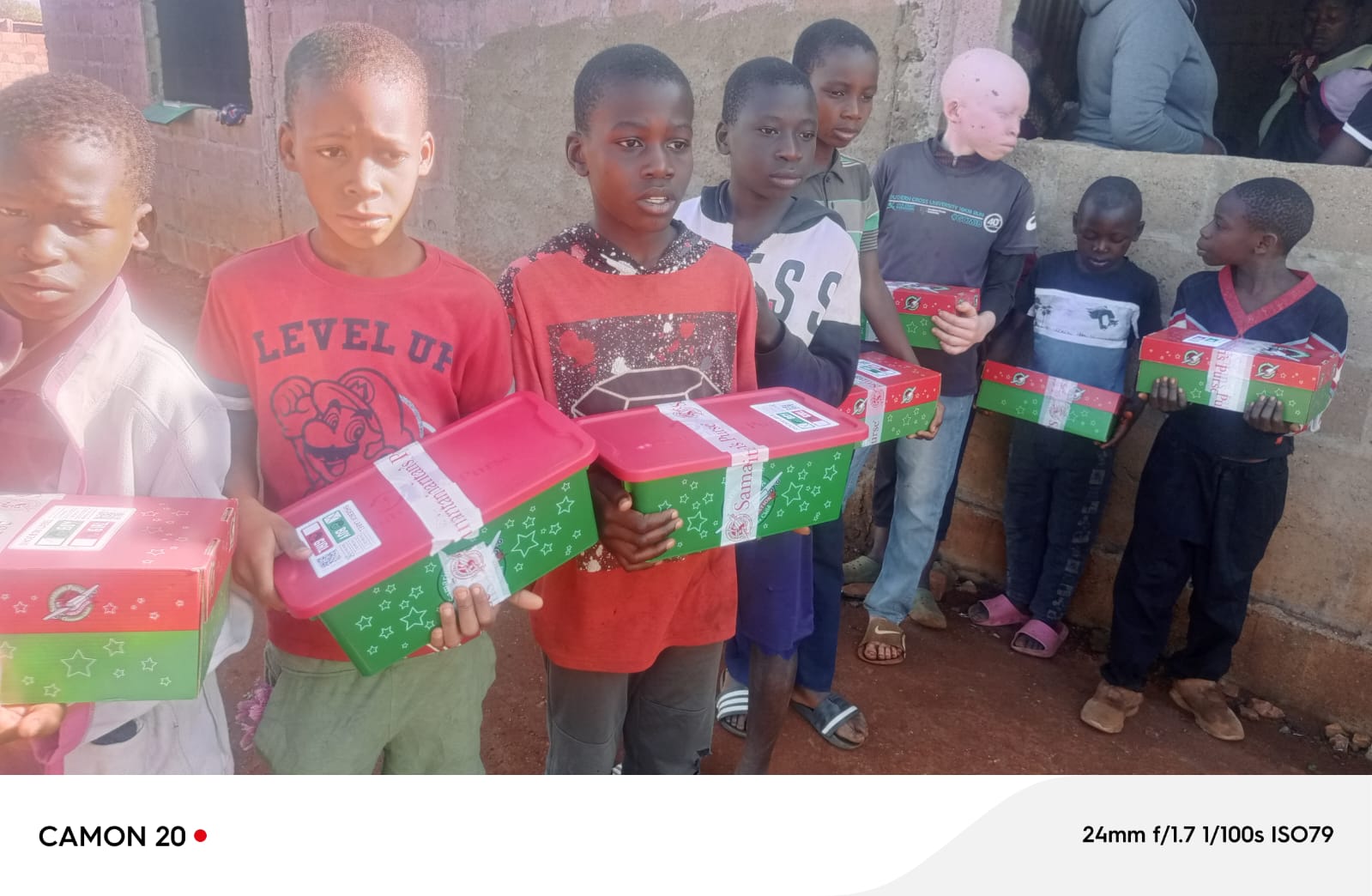 Imagem de Diplomata Civil Humanitário Capelão Amilcar Nhacudime em missão humanitária em Moçambique - Projeto Real Missão
