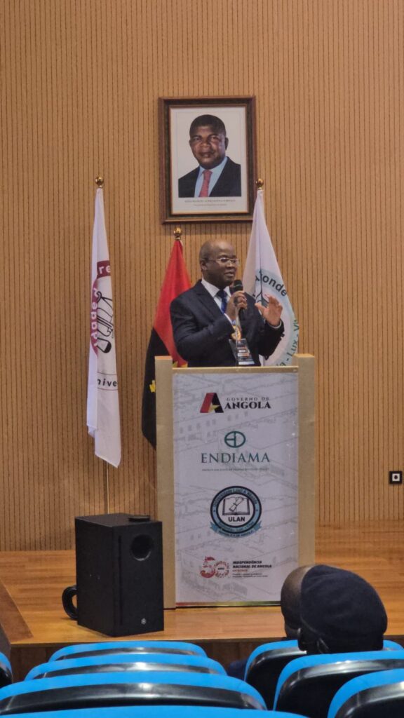 Cristiano Chizeca speaks at the Civil Diplomacy Conference at Lueji A’Nkonde University in Lunda Norte.