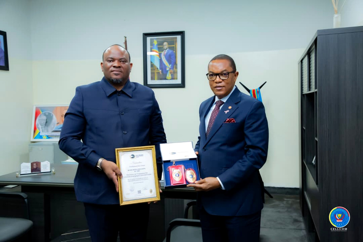 Bethy Pitilo Mwanzita Meets Senator Jean-Claude Baende in RDC Africa.